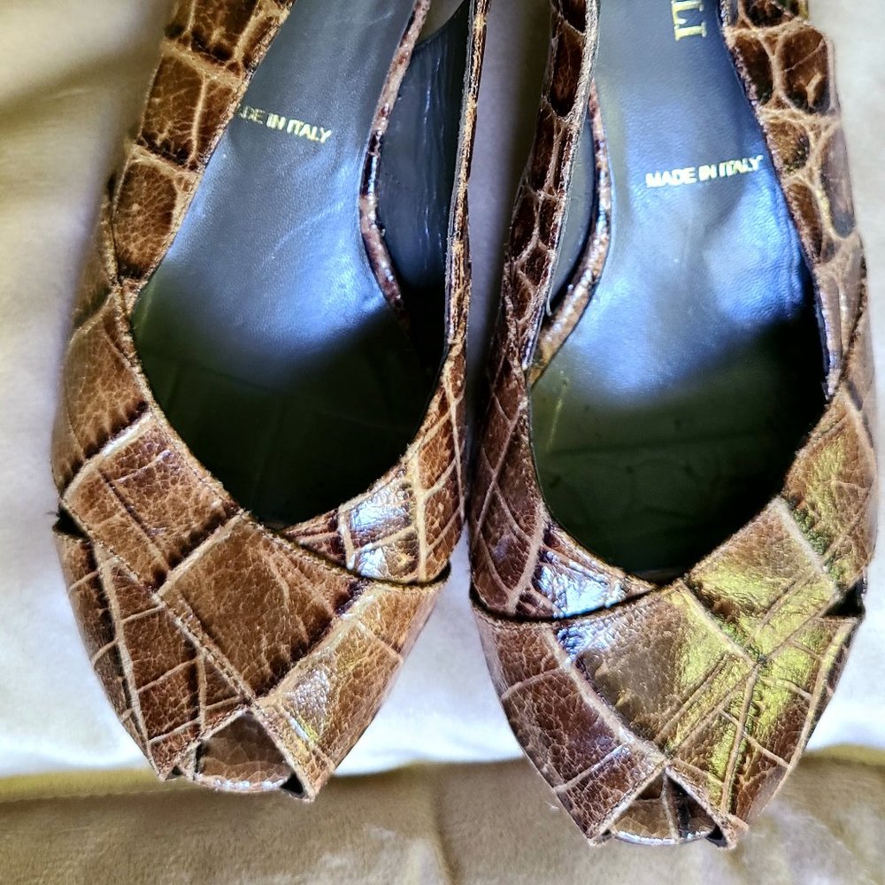 Brown vintage sling backs